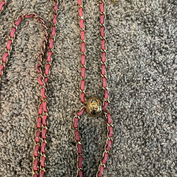 CHANEL IPHONE 12 PRO USED GOOD CONDITION - Picture 14 of 15